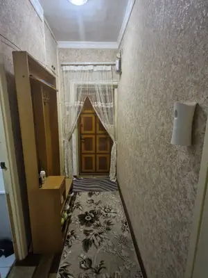 2 xonali kvartira sotiladi − 49.6 m²