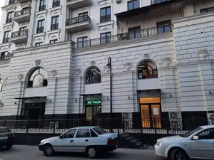Ijaraga ofis − 166 m²