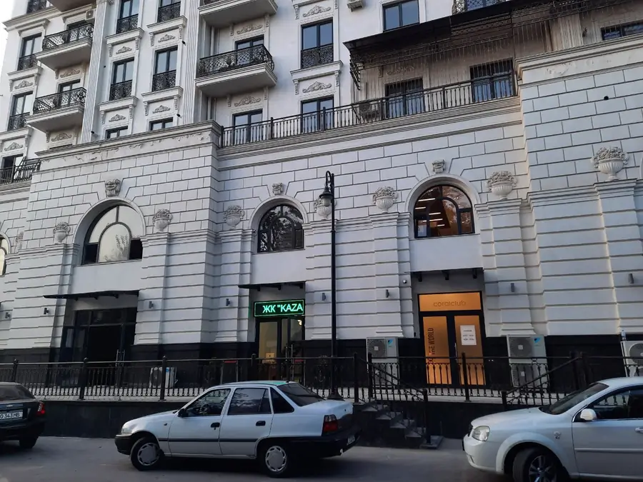 Ijaraga ofis − 166 m²