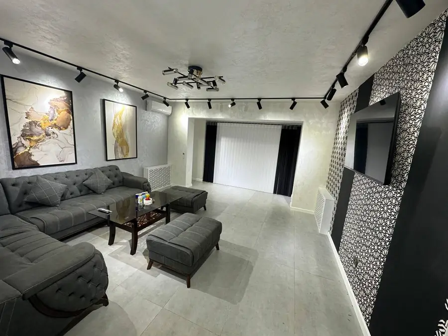 Сдается офис − 90 м²