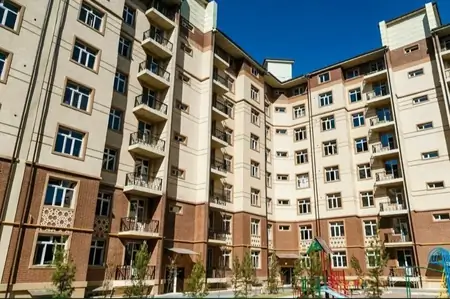 3-комнатная квартира − 90 м², 4/8 этаж