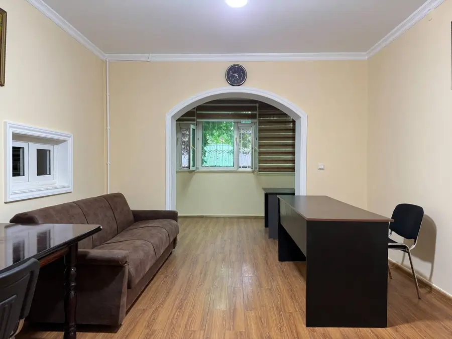 Ijaraga ofis − 154 m²