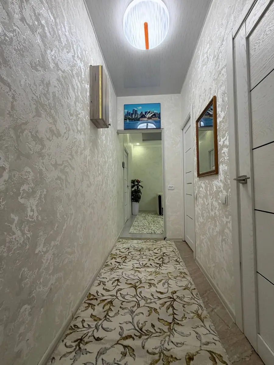 2 xonali kvartira sotiladi − 50 m²