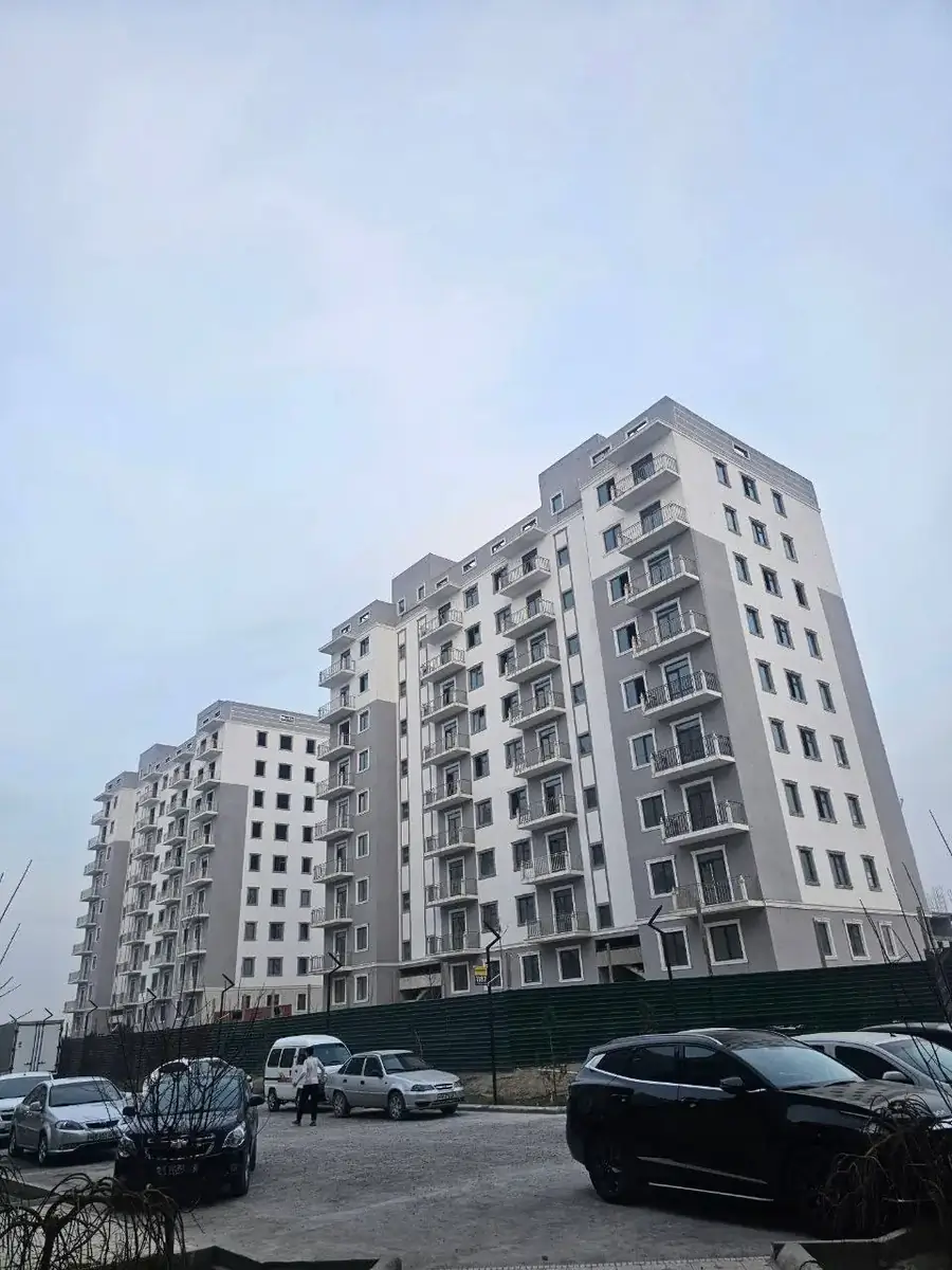 Продается 3-комнатная квартира − 87 м²