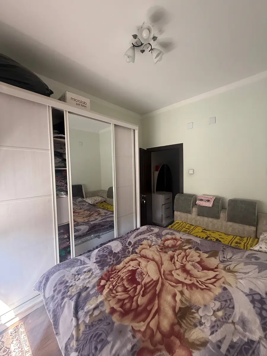 2 xonali kvartira sotiladi − 48 m²
