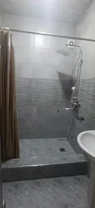 3 xonali kvartira sotiladi − 65 m²