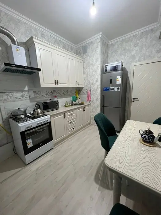Ijaraga 2 xonali kvartira − 85 m²