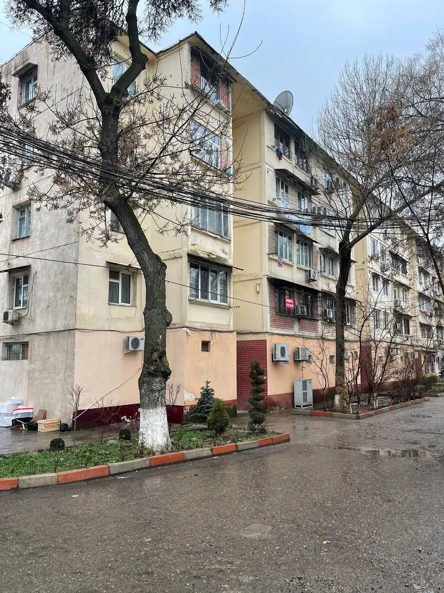 Продается 3-комнатная квартира − 66 м²