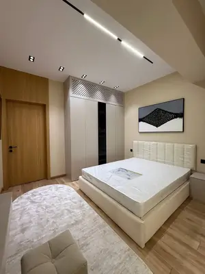 3 xonali kvartira sotiladi − 70 m²
