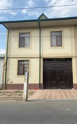 2 qavatli uy sotiladi − 110 m²