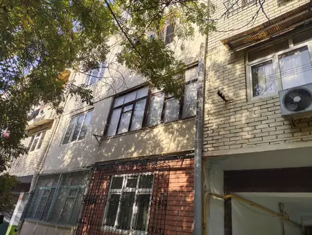 1-комнатная квартира − 35 м², 2/4 этаж