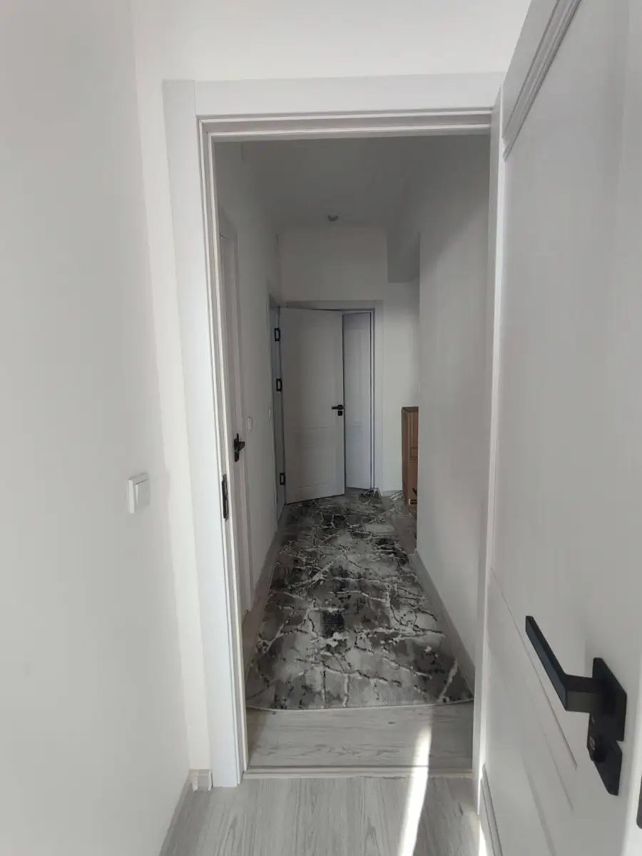 Продается 2-комнатная квартира − 64 м²
