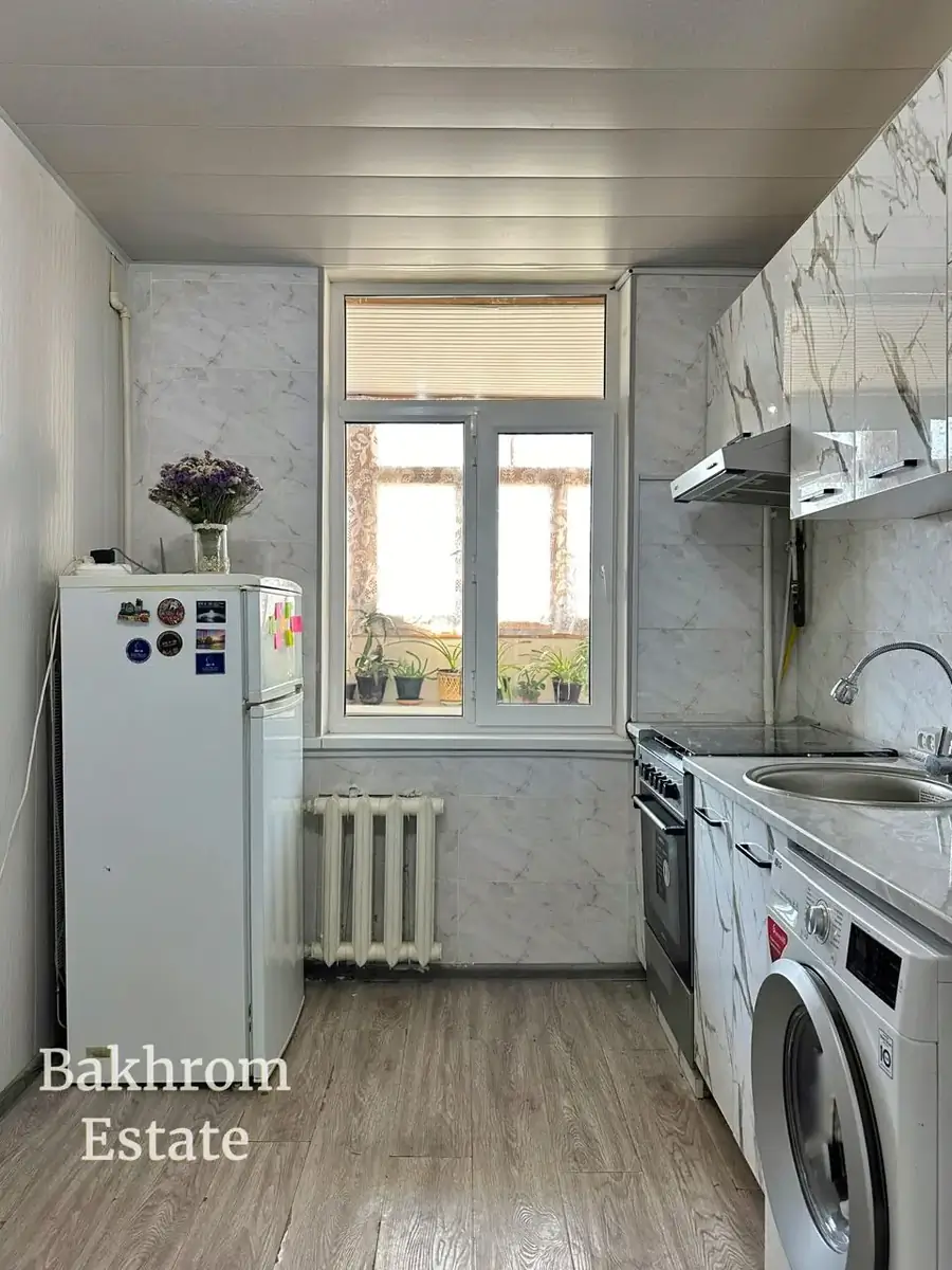 Продается 2-комнатная квартира − 55 м²