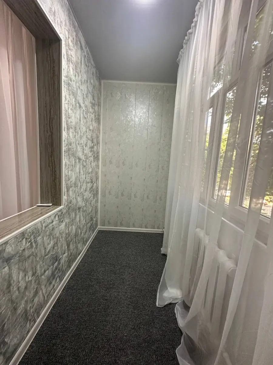 1 xonali kvartira sotiladi − 38 m²