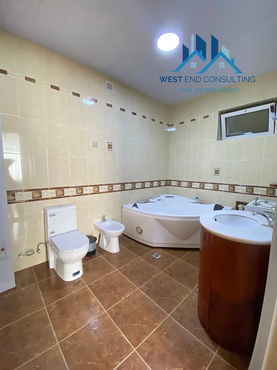 Ijaraga 3 xonali kvartira − 117 m²