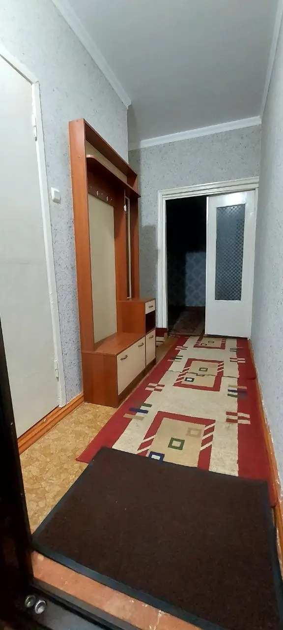 Сдается 1-комнатная квартира − 45 м²