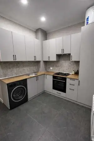 2 xonali kvartira sotiladi − 70 m²