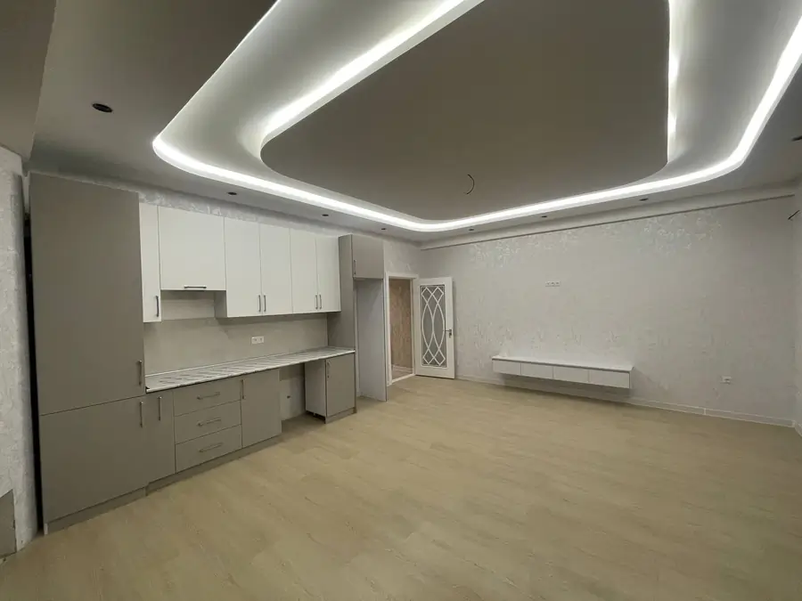 Сдается 3-комнатная квартира − 84 м²