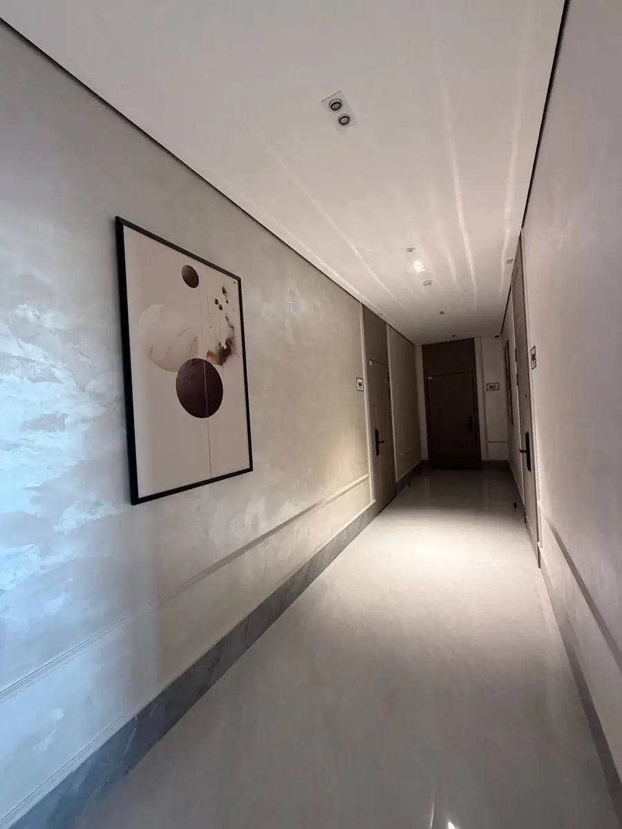 Продается 4-комнатная квартира − 103 м²