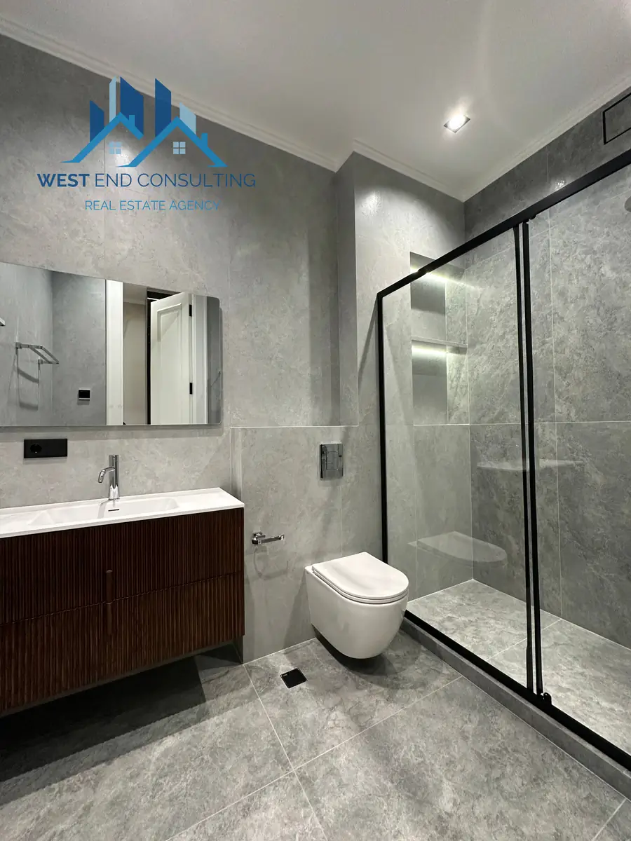 Ijaraga 3 qavatli uy − 350 m²