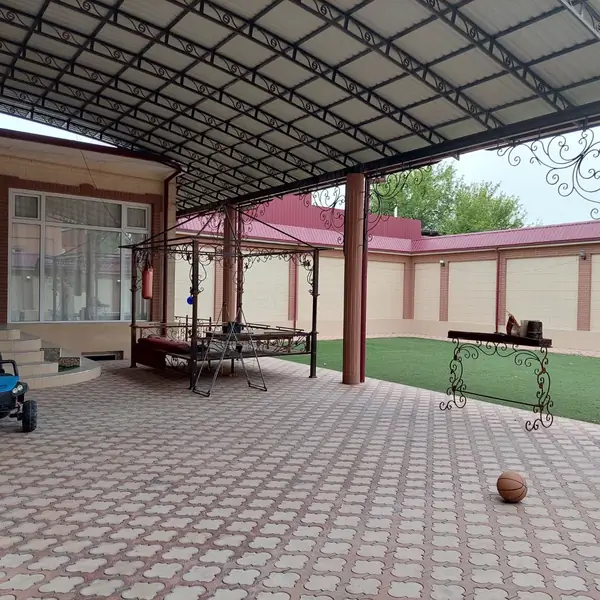 Ijaraga 1 qavatli uy − 250 m²