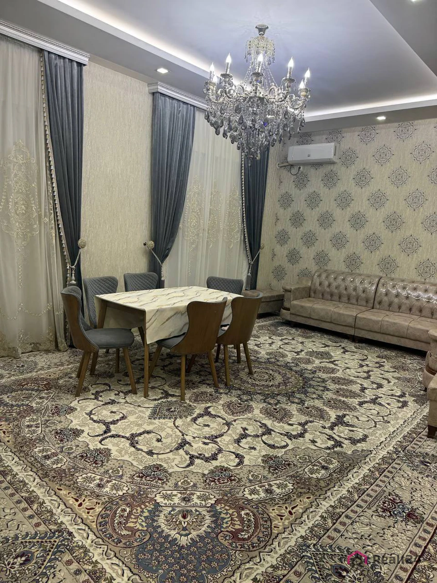 Ijaraga 2 qavatli uy − 150 m²