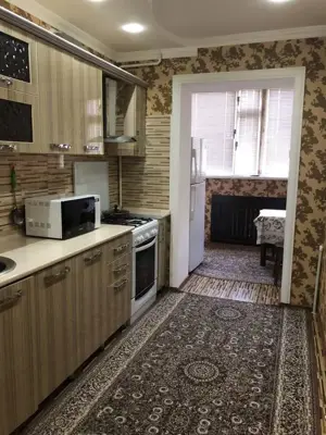 Сдается 3-комнатная квартира − 85 м²