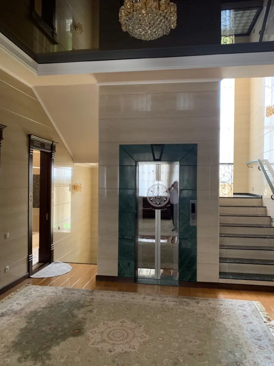 Ijaraga 4 qavatli uy − 700 m²