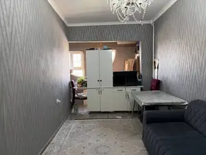 1 xonali kvartira sotiladi − 30 m²