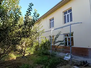 2 qavatli uy sotiladi − 450 m²