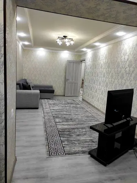 3-комнатная квартира − 70 м², 1/4 этаж